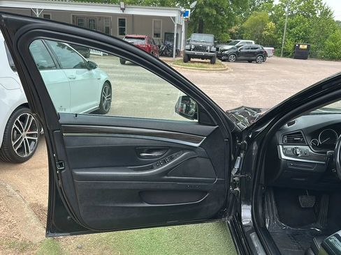 Used 2014 BMW 528i xDrive Sedan AWD/4WD image 17