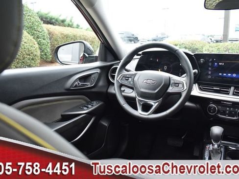 Used 2024 Chevrolet Trax ACTIV w/ Sunroof Package FWD image 27