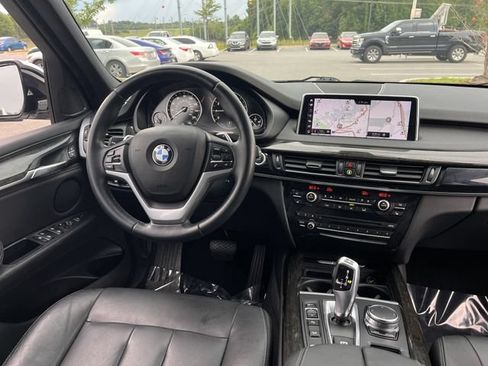 Used 2018 BMW X5 xDrive40e w/ Driving Assistance Package AWD/4WD image 17