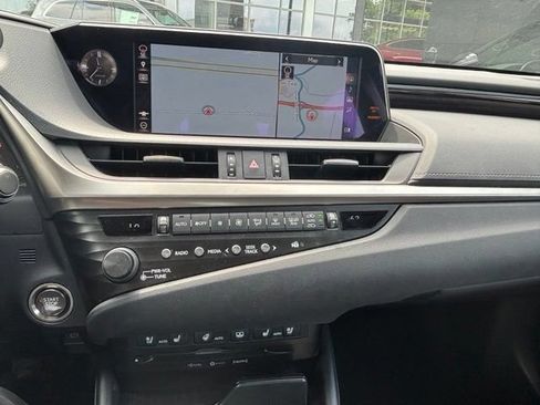 Used 2019 Lexus ES 350 w/ Accessory Package 2 FWD image 25