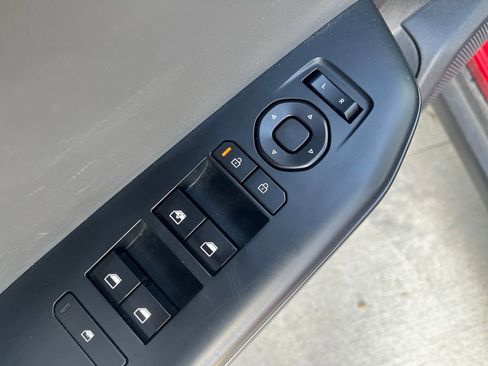 Used 2025 Kia K4 FWD image 13