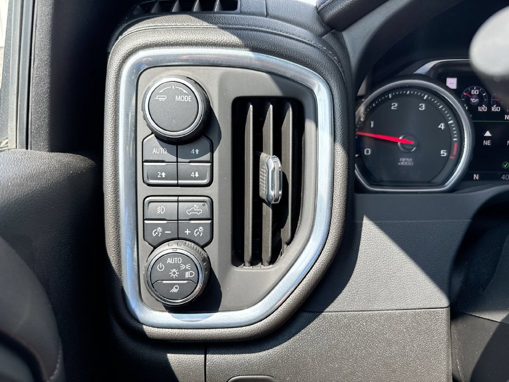 Used 2022 Chevrolet Silverado 3500 High Country AWD/4WD image 19