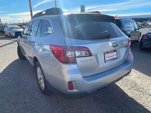 Used 2015 Subaru Outback 2.5i Premium image 3