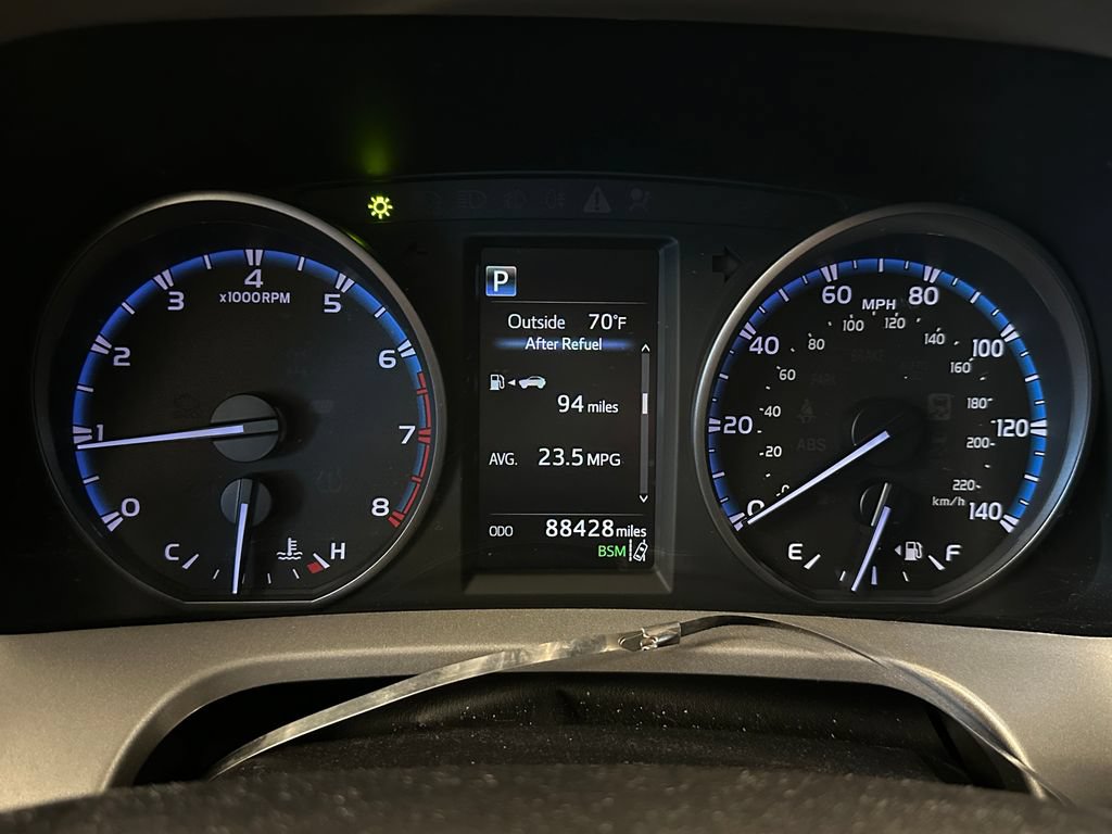 Used 2018 Toyota RAV4 Adventure AWD/4WD image 10