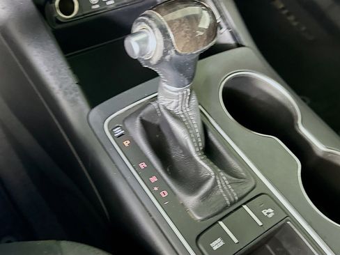 Used 2016 Kia Sorento LX w/ LX Convenience Package image 24