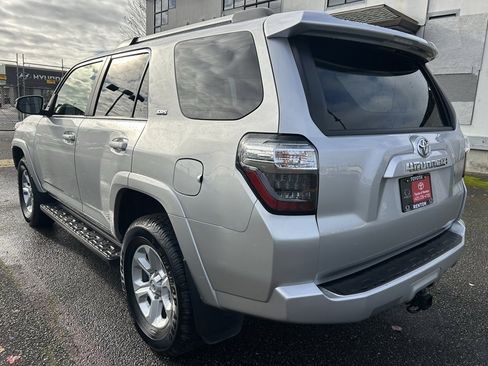 Certified 2024 Toyota 4Runner SR5 image 7