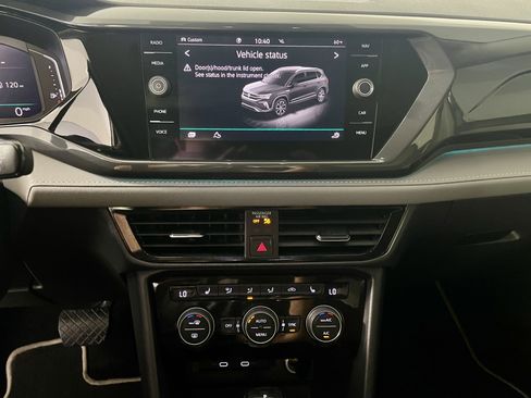 Used 2023 Volkswagen Taos SEL image 18