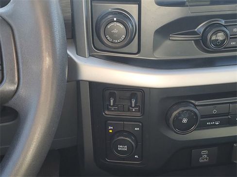 Used 2021 Ford F150 XLT w/ Trailer Tow Package image 16