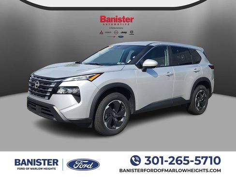 Used 2025 Nissan Rogue SV AWD/4WD image 1