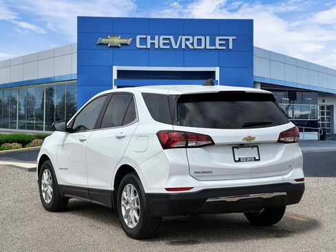 Certified 2023 Chevrolet Equinox LT FWD image 3