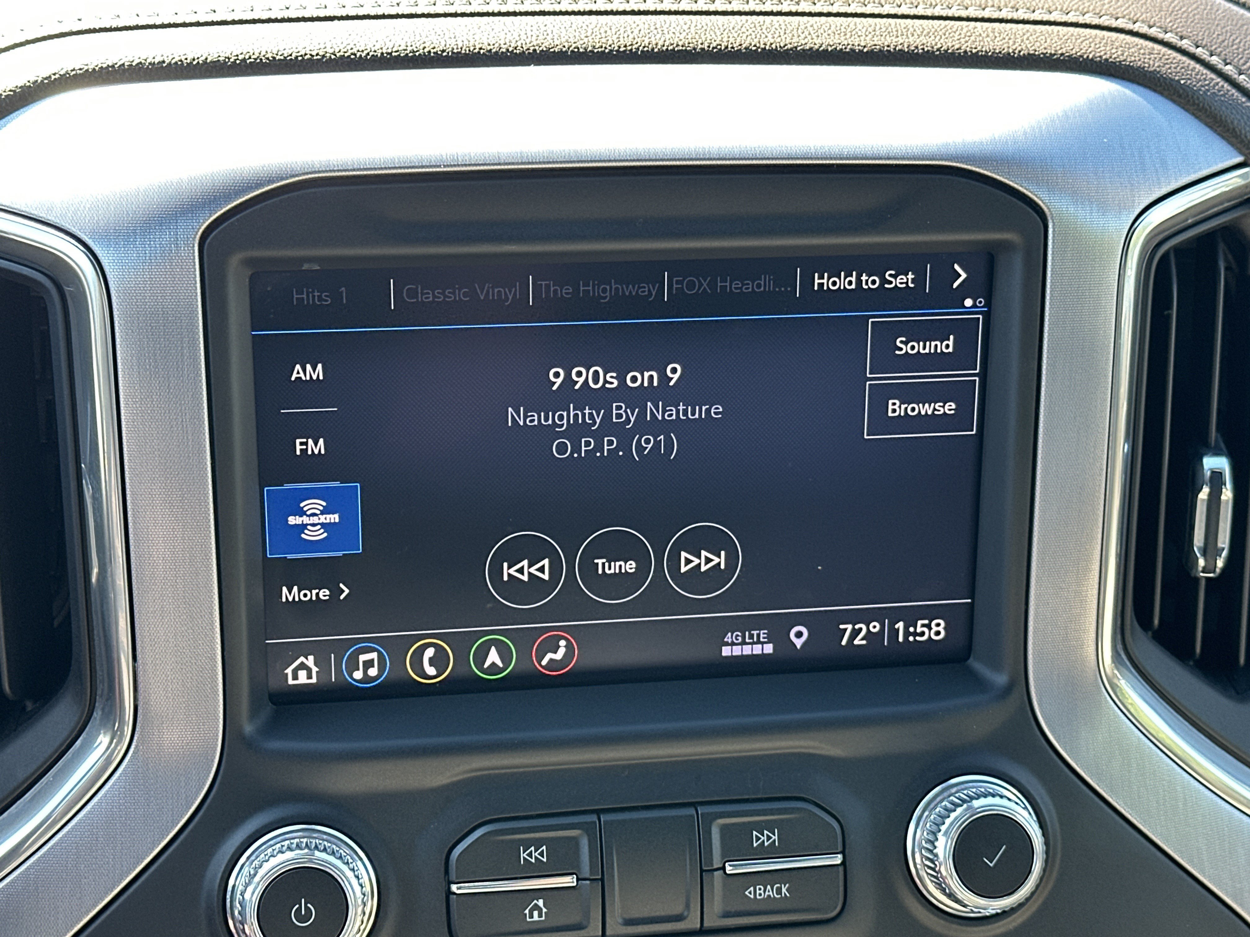 Used 2019 GMC Sierra 1500 SLT w/ SLT Premium Plus Package AWD/4WD image 26