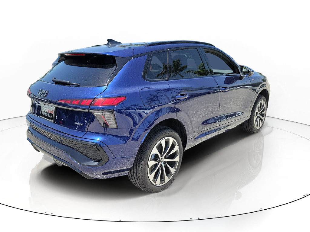 New 2026 Audi Q3 quattro 2.0T AWD/4WD image 4