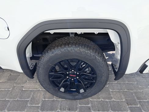 New 2025 GMC Sierra 1500 Elevation w/ LPO, Elevation Black Package image 11
