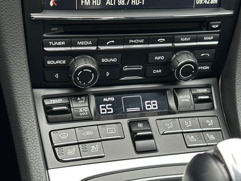 Used 2015 Porsche 911 Carrera image 19