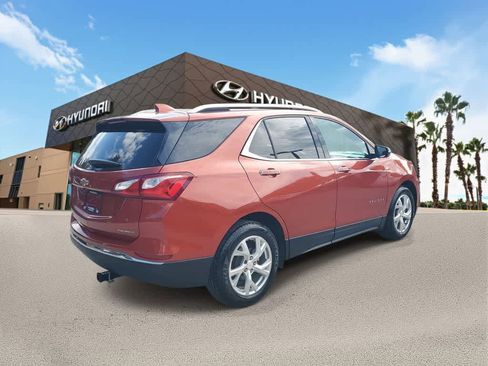 Used 2020 Chevrolet Equinox Premier image 3