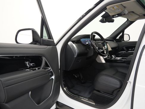 Used 2025 Land Rover Range Rover SE AWD/4WD image 22