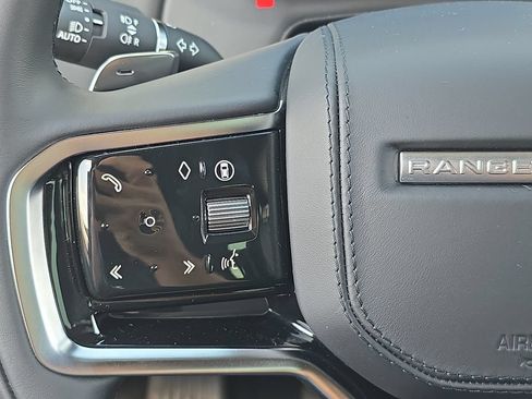 New 2026 Land Rover Range Rover Sport SE AWD/4WD image 18