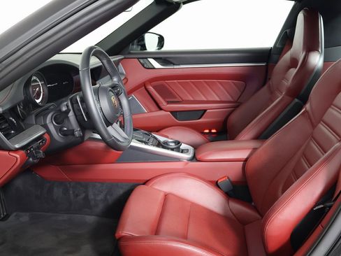 Certified 2021 Porsche 911 Targa 4S image 8