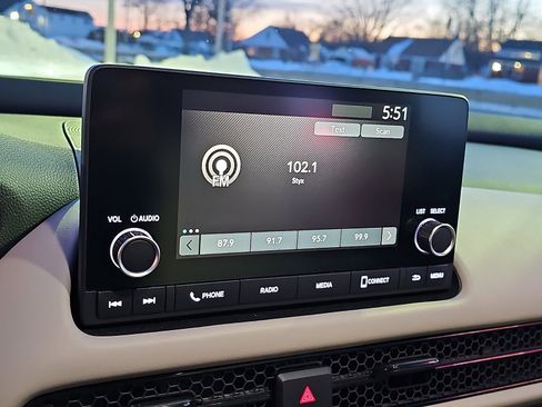 Used 2023 Honda HR-V LX image 16