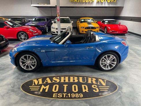 Used 2009 Saturn Sky Hydro Blue RWD image 29
