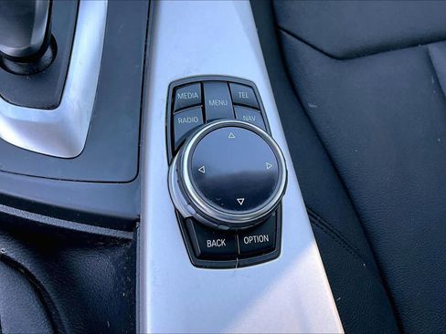 Used 2014 BMW 320i Sedan image 33