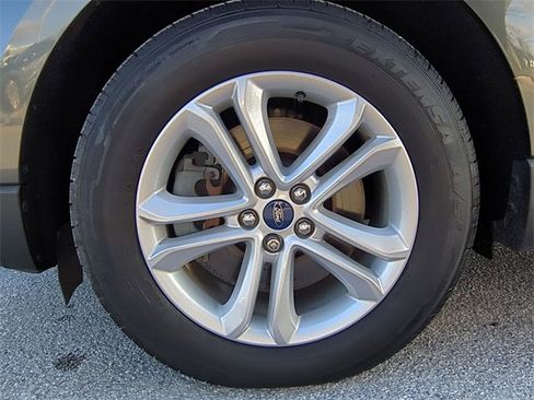 Used 2020 Ford Edge SEL w/ Convenience Package image 23