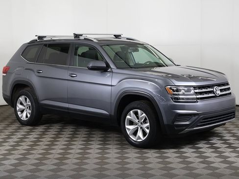 Used 2018 Volkswagen Atlas Launch Edition image 2