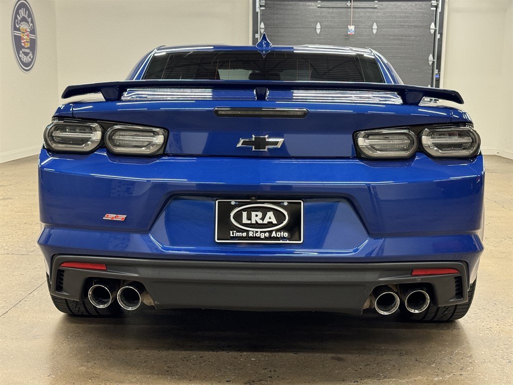 Used 2019 Chevrolet Camaro SS RWD image 12