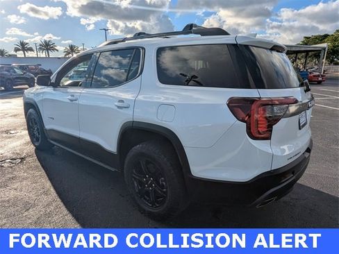 Used 2022 GMC Acadia AT4 w/ Technology Package image 5