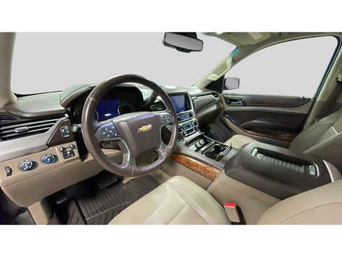 Used 2017 Chevrolet Suburban Premier w/ Max Trailering Package AWD/4WD image 11