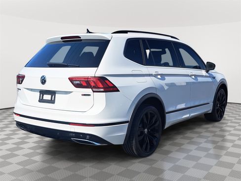 Used 2021 Volkswagen Tiguan SE R-Line image 5