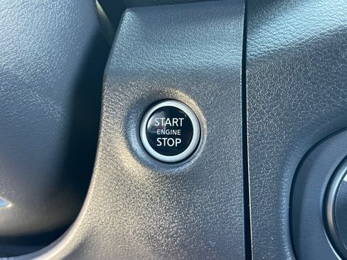 Used 2023 Nissan Frontier PRO-4X w/ Pro Convenience Package AWD/4WD image 30