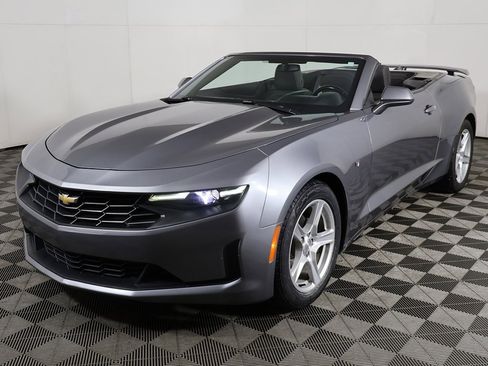Used 2020 Chevrolet Camaro LT image 6