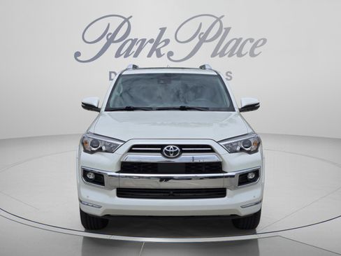 Used 2022 Toyota 4Runner Limited RWD image 8