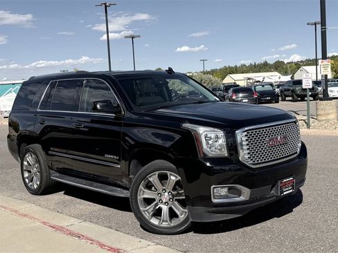 Used 2017 GMC Yukon Denali w/ Open Road Package image 2