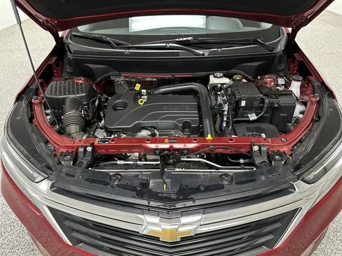 Used 2024 Chevrolet Equinox LT AWD/4WD image 16