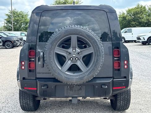Used 2024 Land Rover Defender 110 X-Dynamic SE AWD/4WD image 6