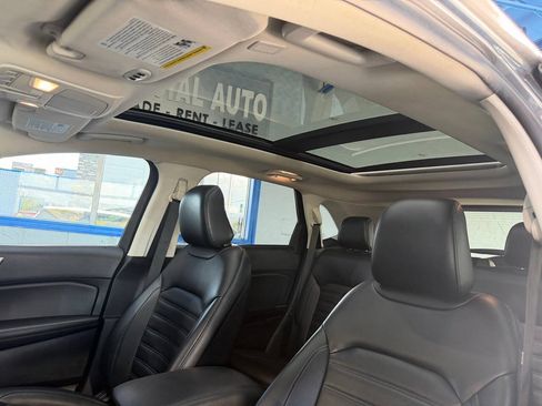 Used 2021 Ford Edge SEL w/ Convenience Package AWD/4WD image 16