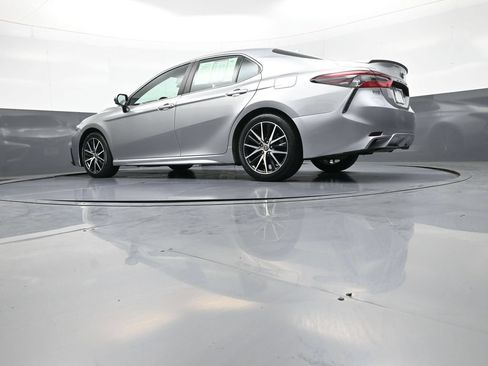 Certified 2023 Toyota Camry SE w/ Cold Weather Package AWD/4WD image 26