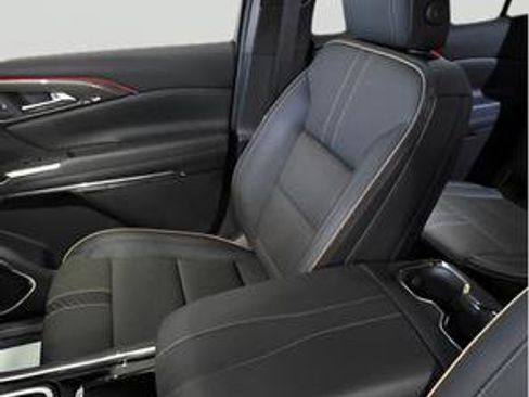 New 2026 Chevrolet Traverse High Country image 23