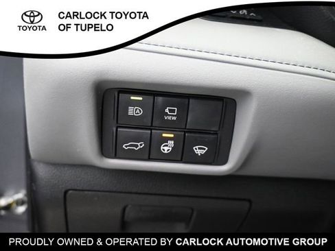 Used 2022 Toyota Highlander Platinum image 18