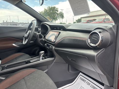 Used 2023 Nissan Kicks SR w/ Exterior Package FWD image 24