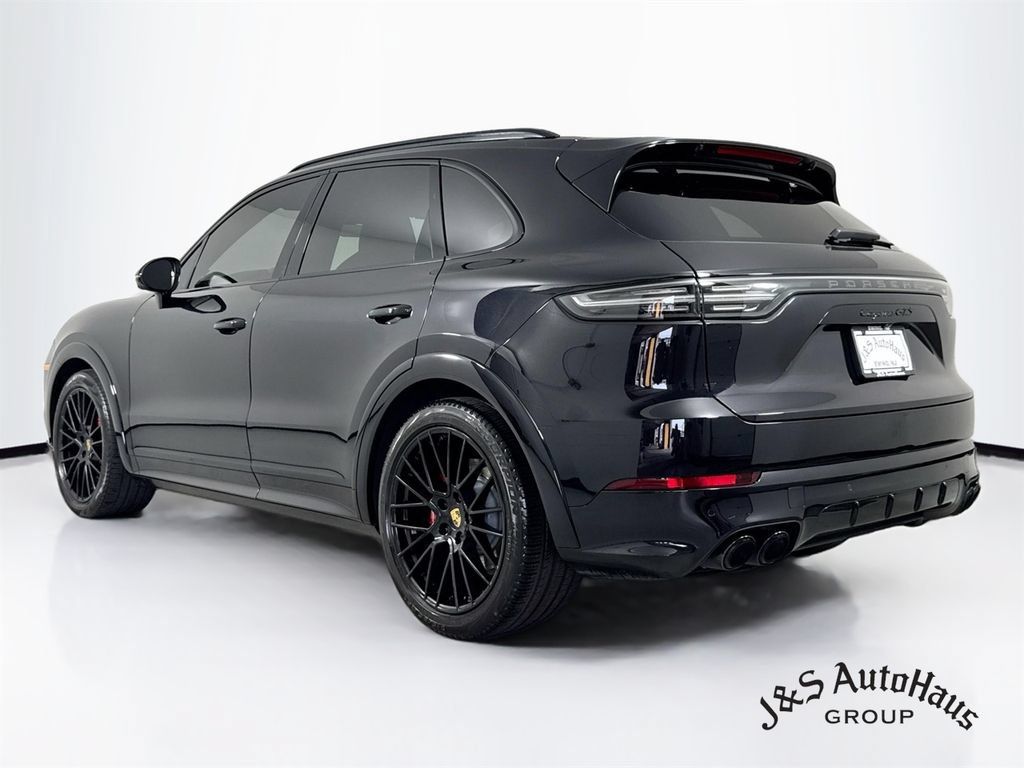 Used 2021 Porsche Cayenne GTS AWD/4WD image 5