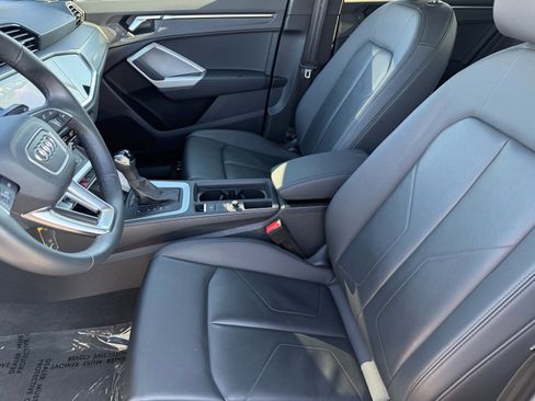 Used 2025 Audi Q3 2.0T Premium image 14