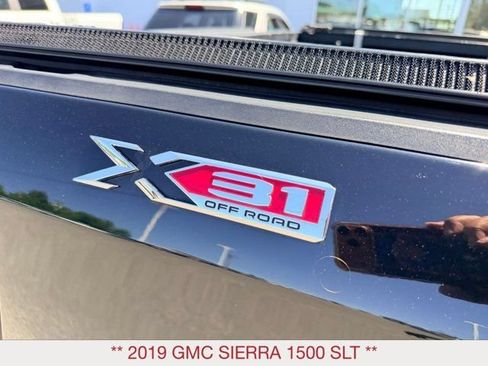 Used 2019 GMC Sierra 1500 SLT w/ SLT Premium Package AWD/4WD image 12