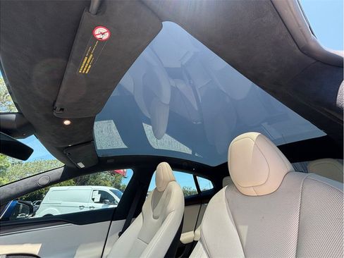 Used 2022 Tesla Model S Standard Range AWD/4WD image 34