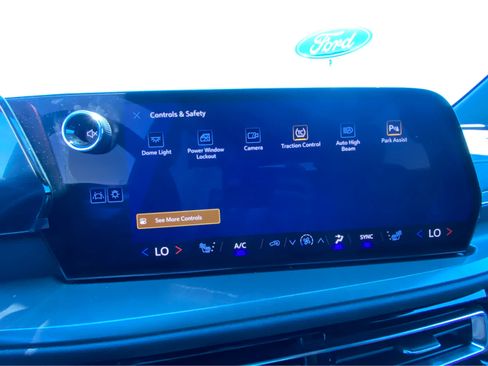 Used 2026 Chevrolet Traverse LT AWD/4WD image 31