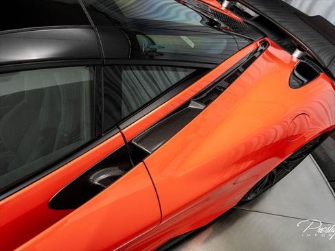 Used 2021 McLaren 765LT RWD image 17