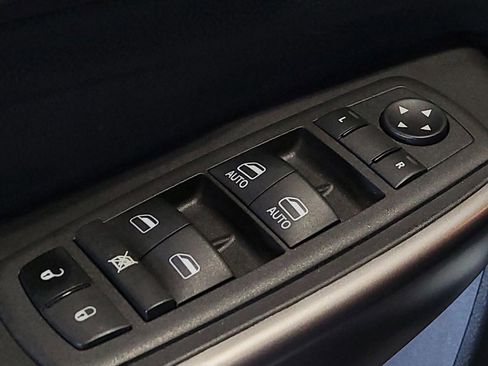 Used 2022 Jeep Cherokee Latitude Lux AWD/4WD image 27