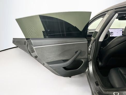Used 2025 Tesla Model 3 Long Range AWD/4WD image 26
